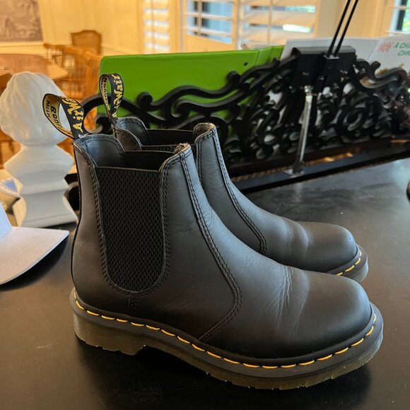 Dr. Martens EUC 2976 Nappa Leather Chelsea Boots - Picture 6 of 6